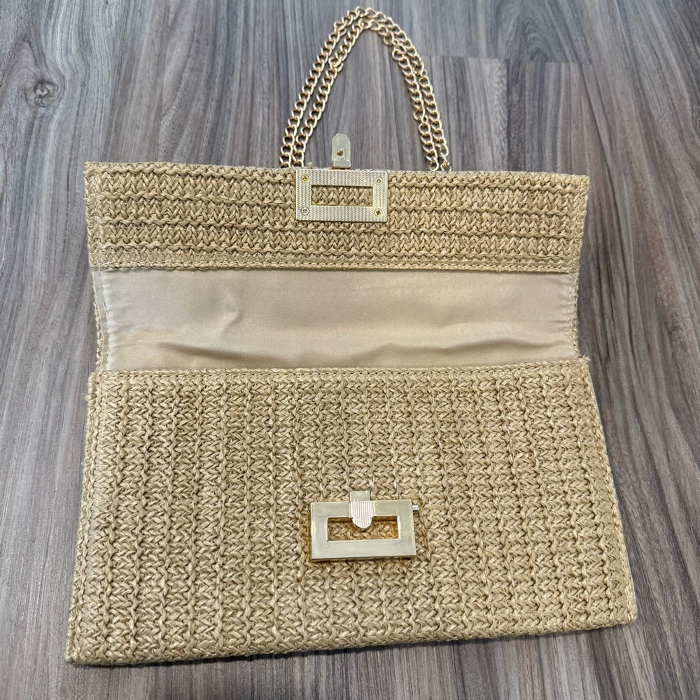 NWT Woven Bag with Gold Clasp - Picture 9 of 13